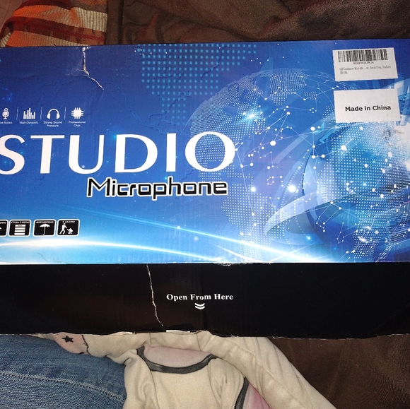 Studio microphone - Picture 1 of 2